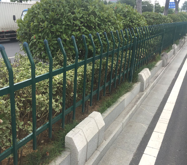 草坪圍欄.jpg
