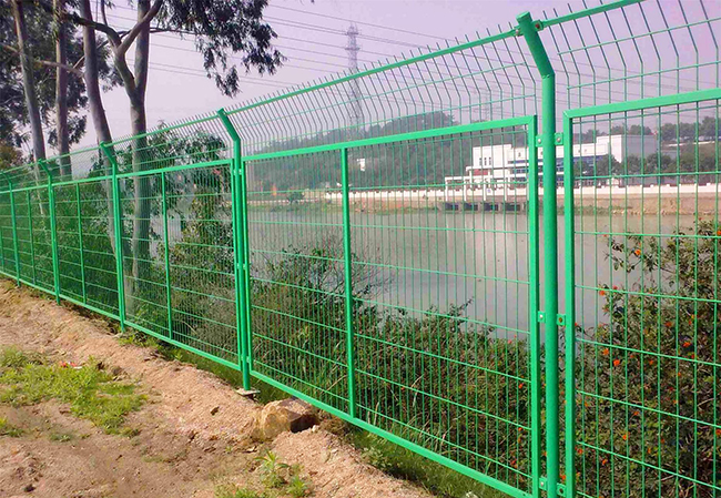 公路護欄網.jpg